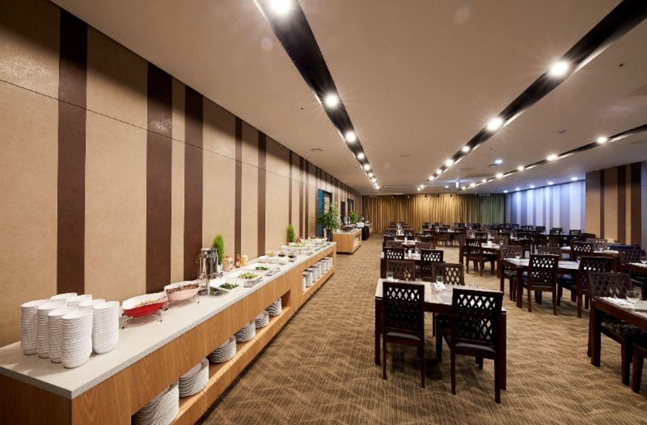 Ramada By Wyndham Yongin Hotel Exterior photo