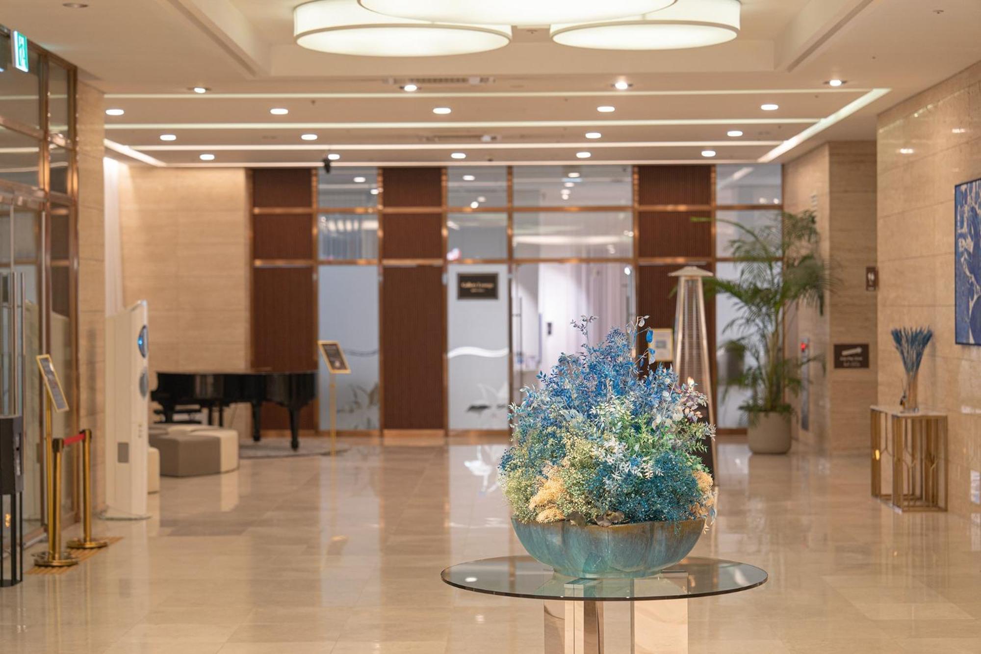 Ramada By Wyndham Yongin Hotel Exterior photo
